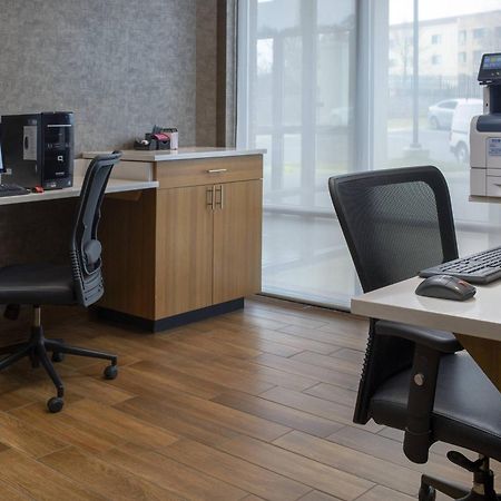 Springhill Suites Potomac Mills Вудбридж Экстерьер фото